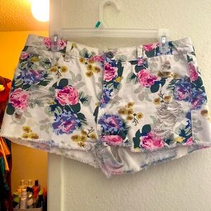 Forever 21 flower shorts